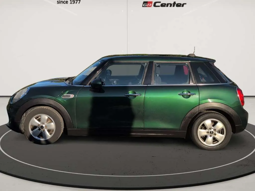 Mini One 2016 photo 2