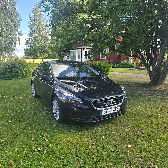 Volvo V40 2016 photo 4