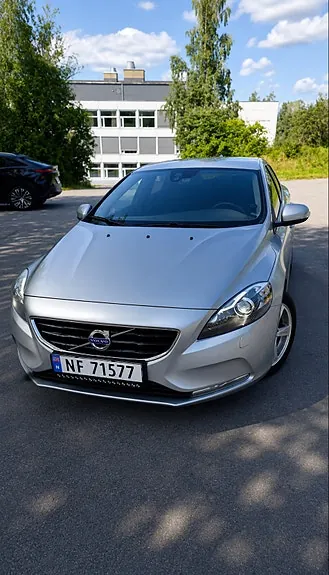 Volvo V40 2015 photo 2