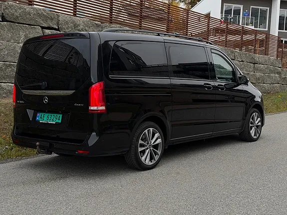 Mercedes-Benz V300 D 2022 photo 5