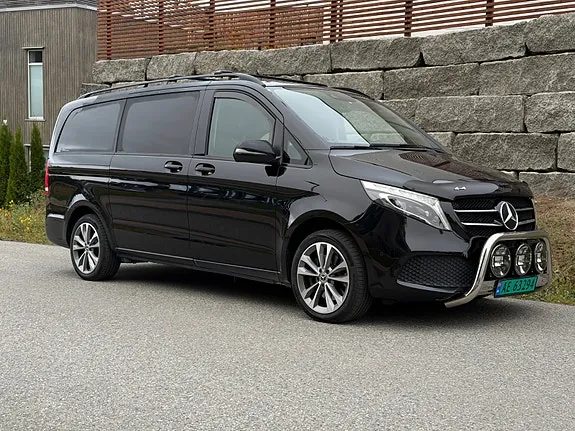 Mercedes-Benz V300 D 2022 photo 3