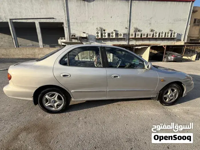 Hyundai Avante 2000 photo 4