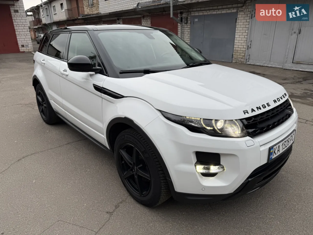 Land Rover Range Rover Evoque 2014 photo 2