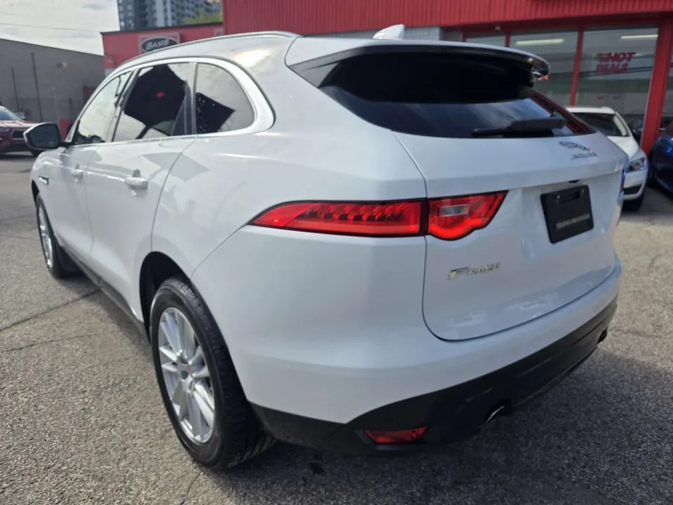 Jaguar F-Pace 2018 photo 4