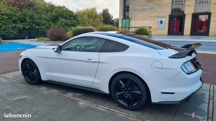 Ford Mustang 2017 photo 2