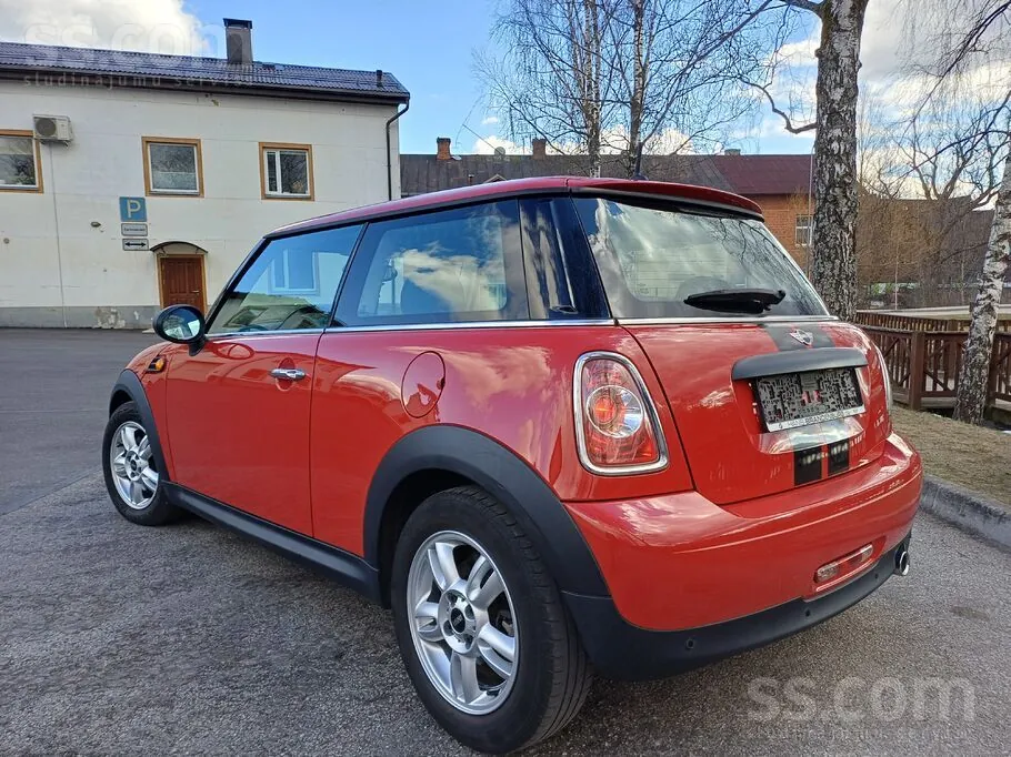 Mini One 2013 photo 5