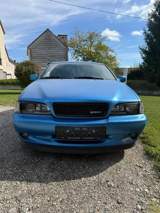 Volvo C70 2001 photo 2