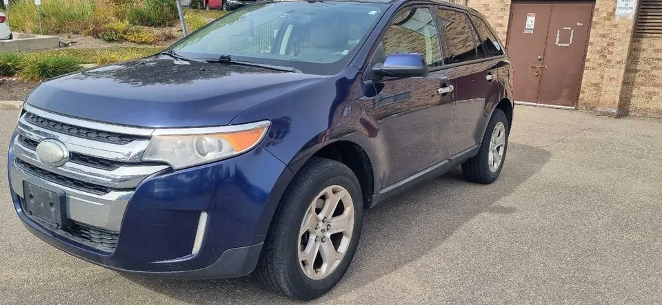 Ford Edge 2011 photo 2