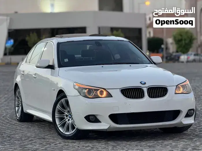 BMW 5 Series 2010 photo 2