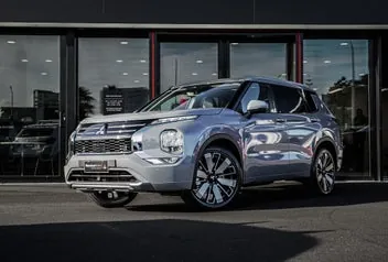 Mitsubishi Outlander 2026 photo 2
