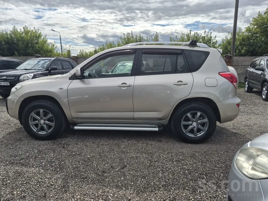 Toyota Rav4 2007 photo 4