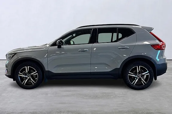 Volvo Xc40 2025 photo 2