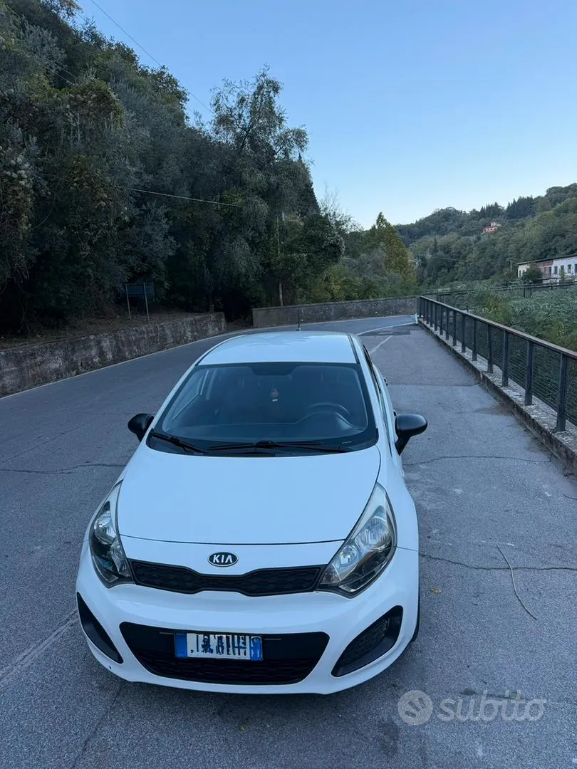 Kia Rio 2012 photo 5
