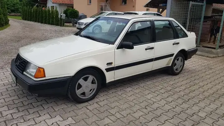 Volvo Serie 400
