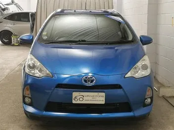 Toyota Aqua 2014 photo 5