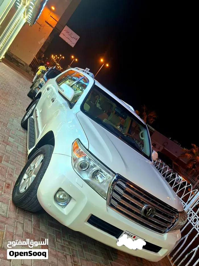 Toyota Land Cruiser Gxr 2013 photo 2