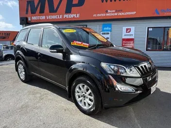 Mahindra Xuv500 2016 photo 3