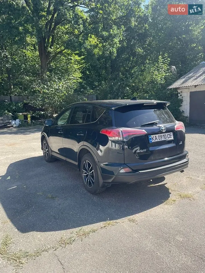 Toyota Rav4 2018 photo 5