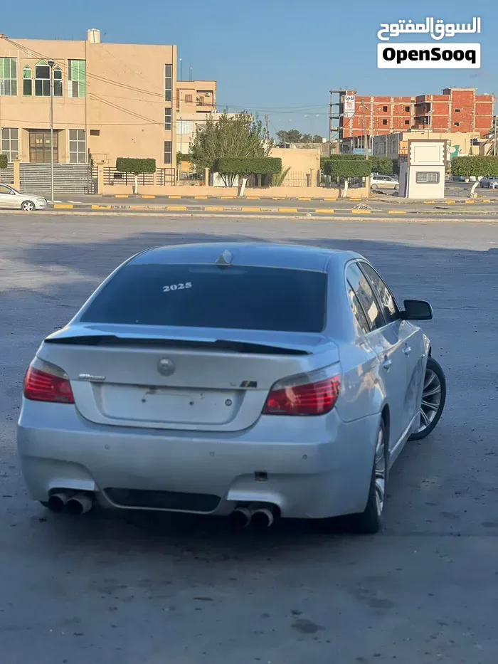 BMW 5 Series 2010 photo 5