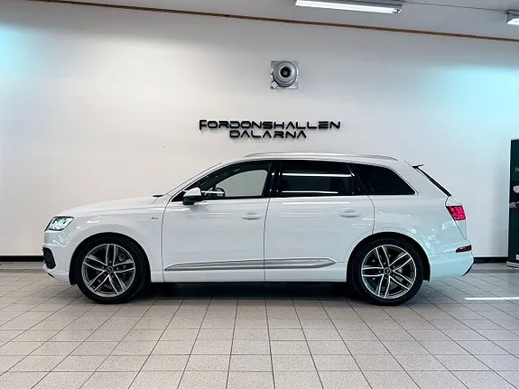 Audi Q7 2016 photo 4