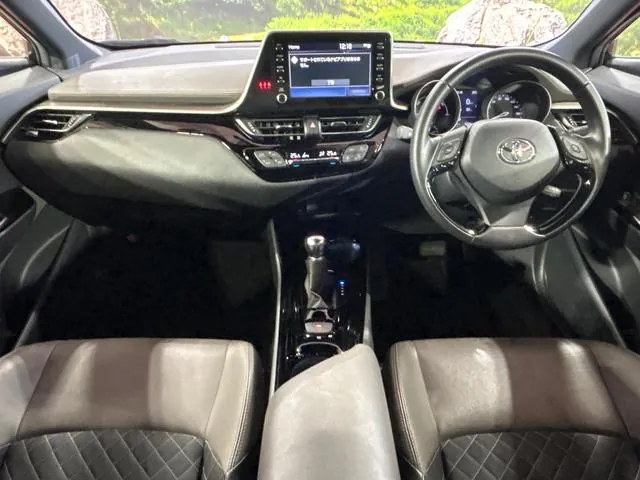 Toyota Ch-R G 2020 photo 2
