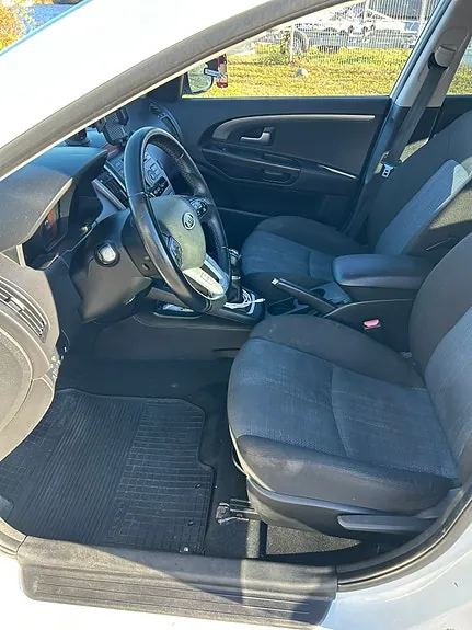 Kia Ceed 2011 photo 4