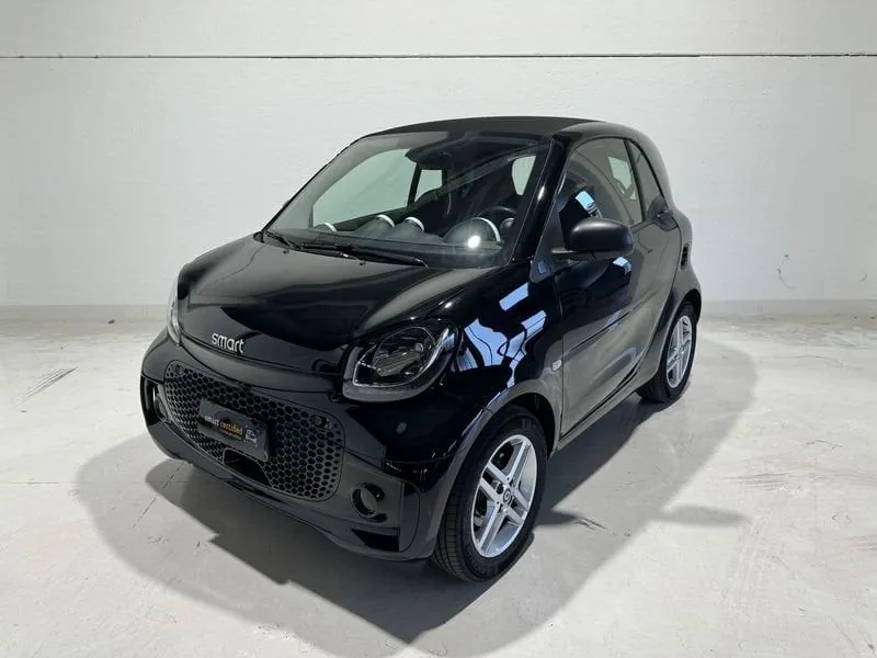 Smart Fortwo 2021 photo 2