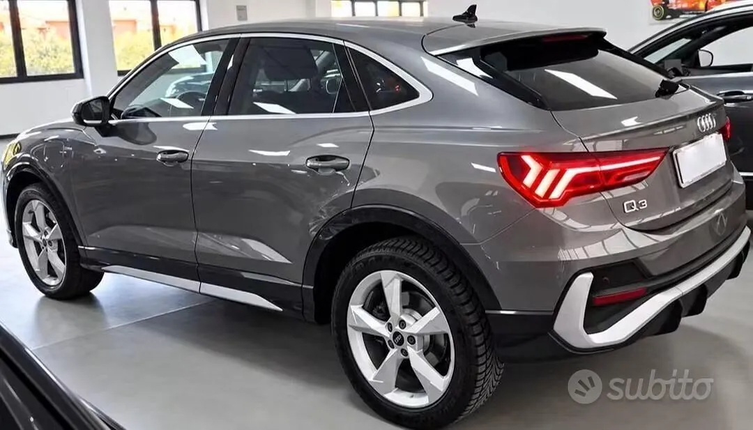 Audi Q3 2023 photo 3