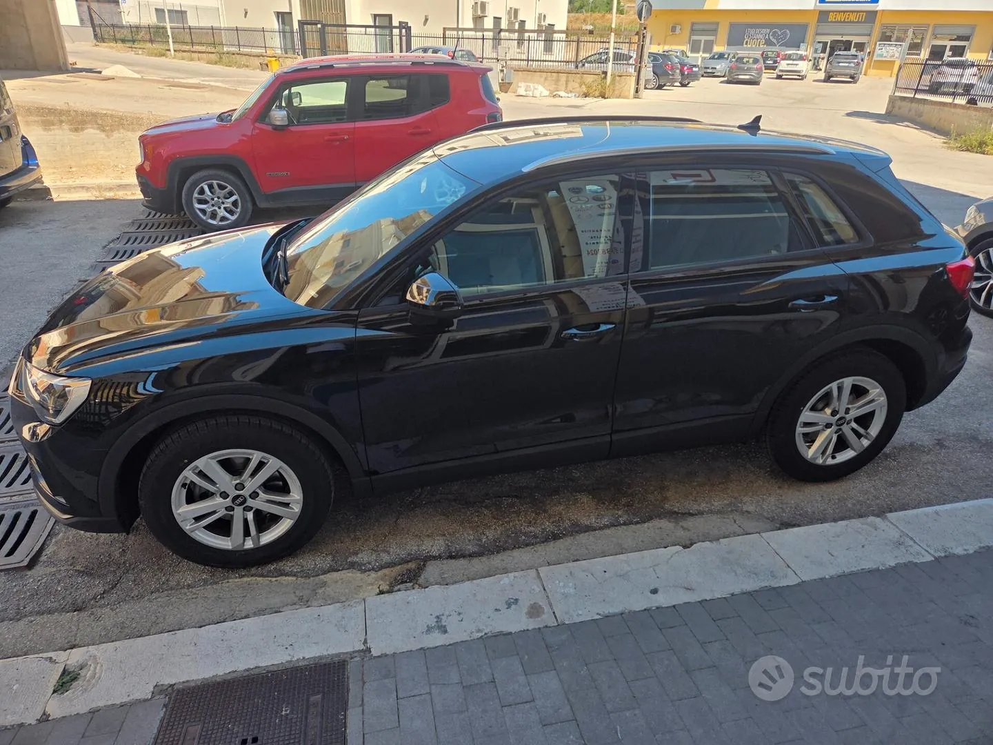 Audi Q3 2022 photo 2