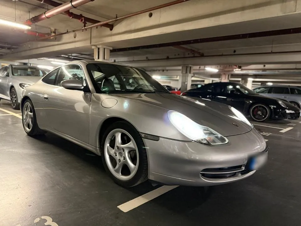 Porsche Carrera 996