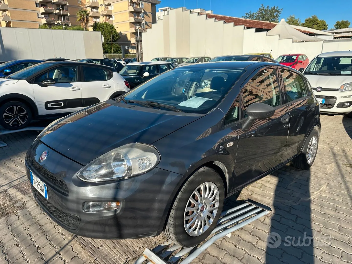 Fiat Punto 2016 photo 2