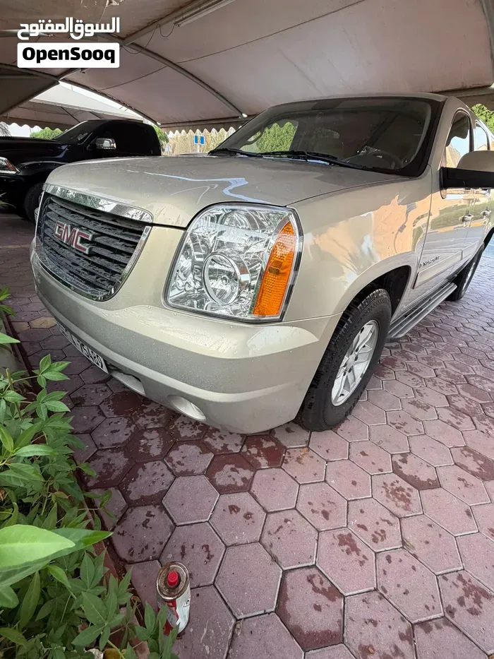 GMC Suburban
