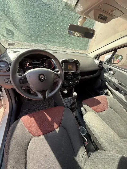 Renault Clio 2014 photo 4