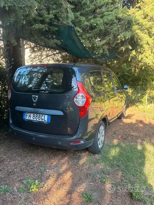 Dacia Lodgy 2017 photo 3