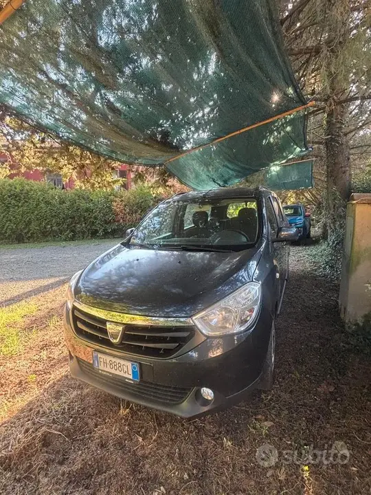 Dacia Lodgy 2017 photo 2