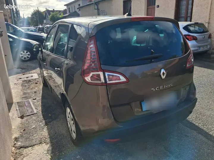 Renault Scenic 2009 photo 2