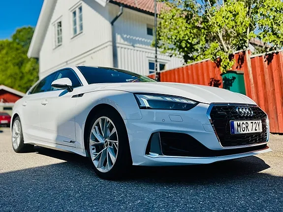 Audi A5 2021 photo 2