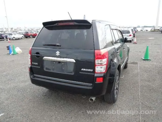 Suzuki Escudo X Adventure 2013 photo 4