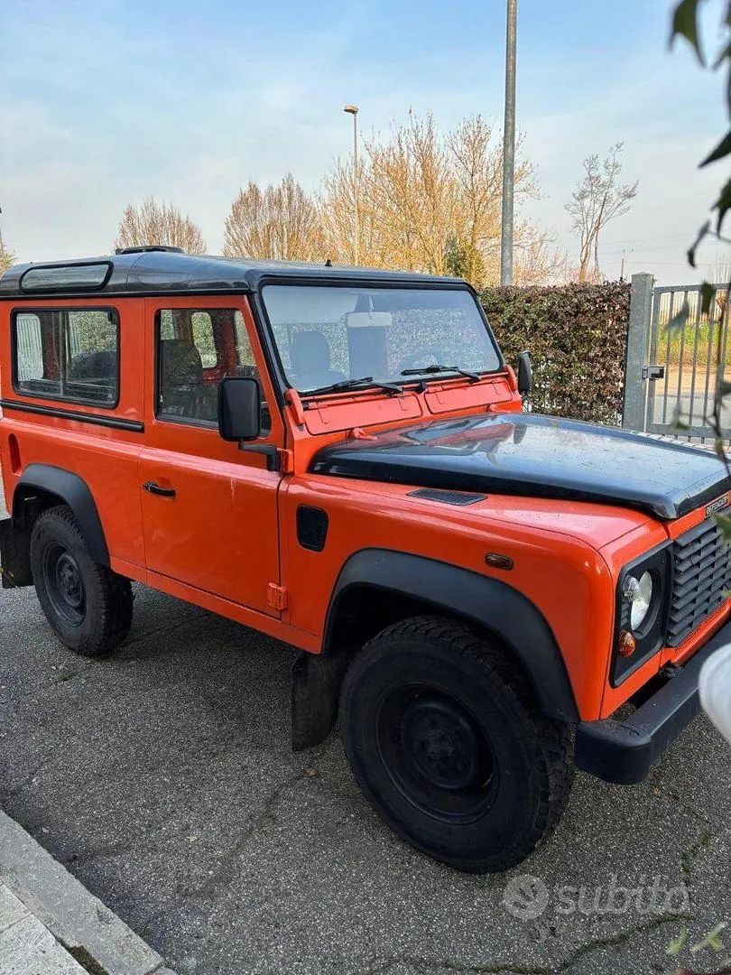 Land Rover Defender 2002 photo 3