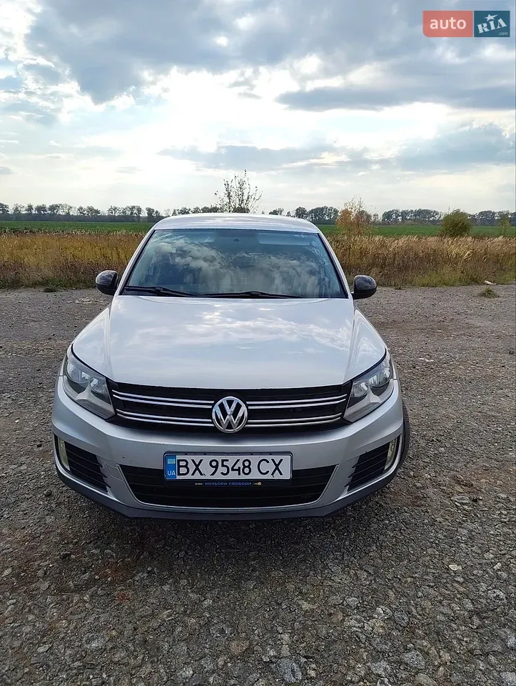 Volkswagen Tiguan 2012 photo 2