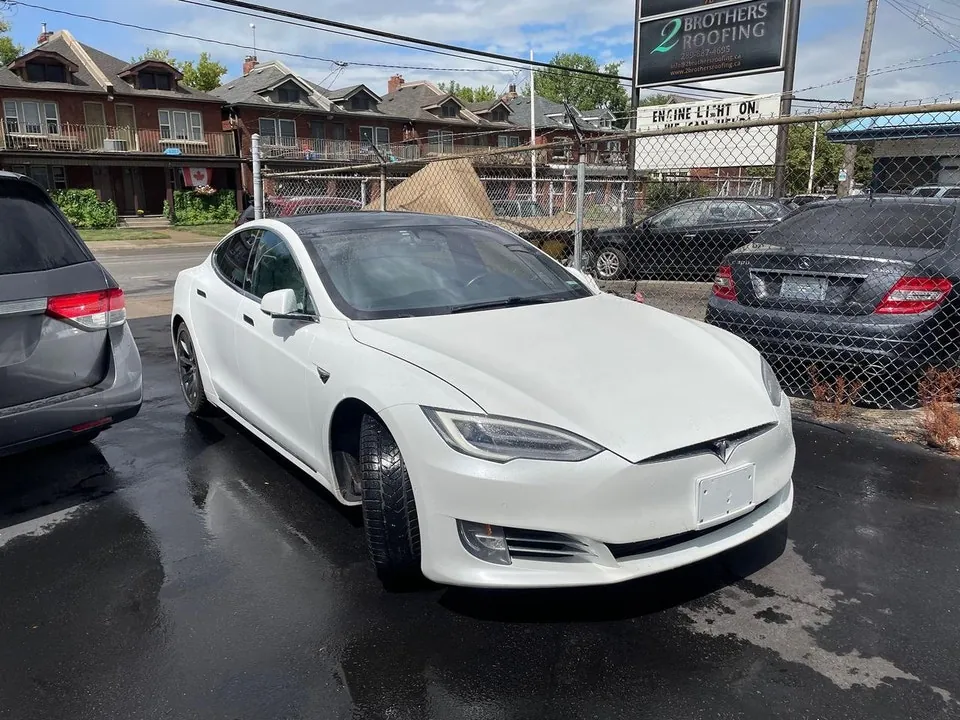 Tesla Model S 2017 photo 3
