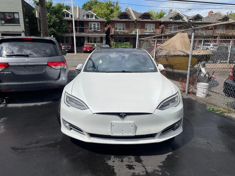 Tesla Model S 2017 photo 2