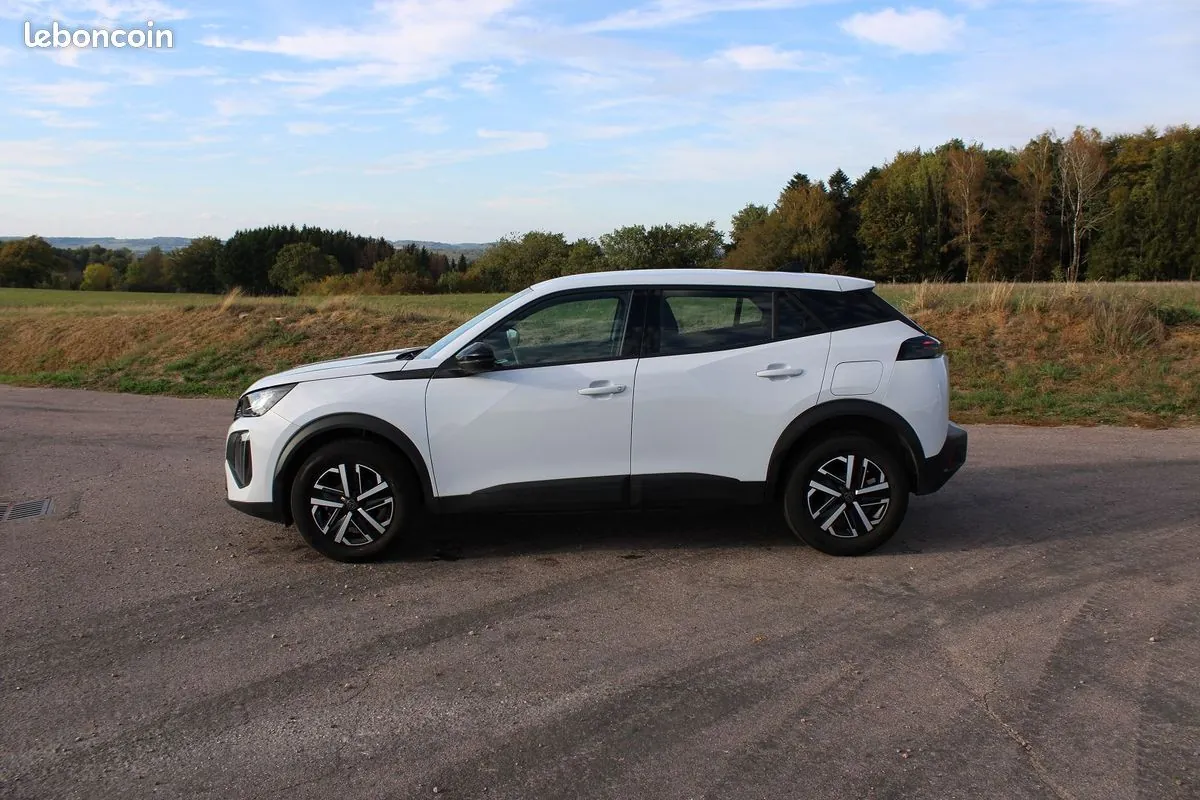 Peugeot 2008 2023 photo 5