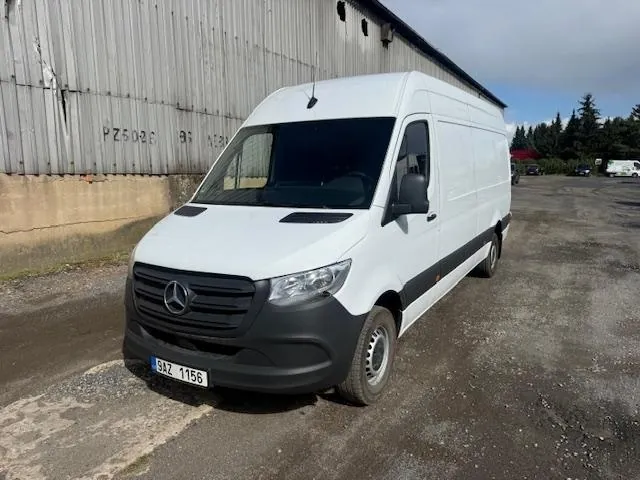 Mercedes-Benz Sprinter 2023 photo 2