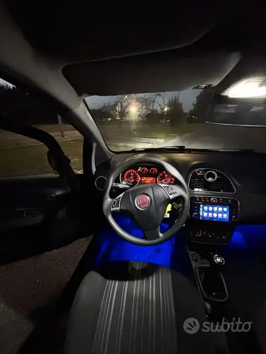 Fiat Punto Evo 2011 photo 4