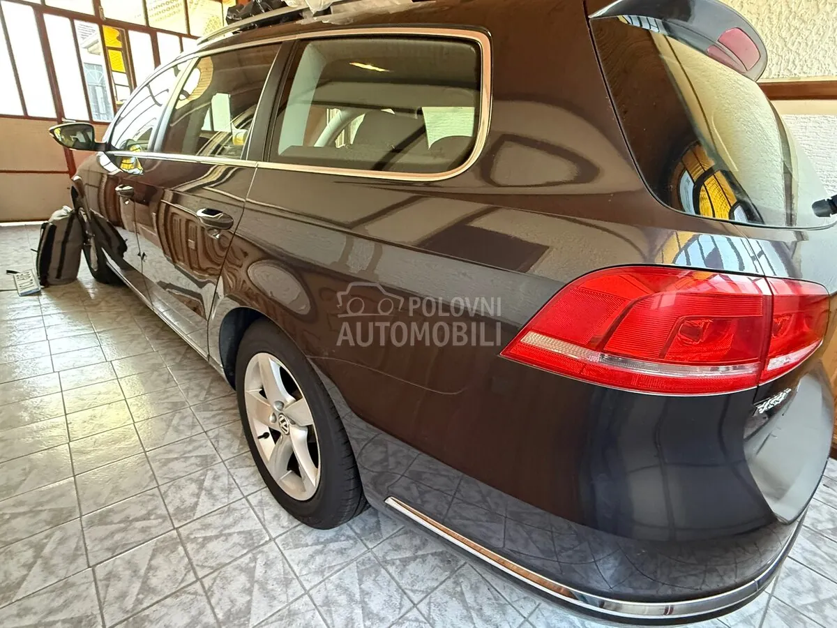 Volkswagen Passat B7 2012 photo 3