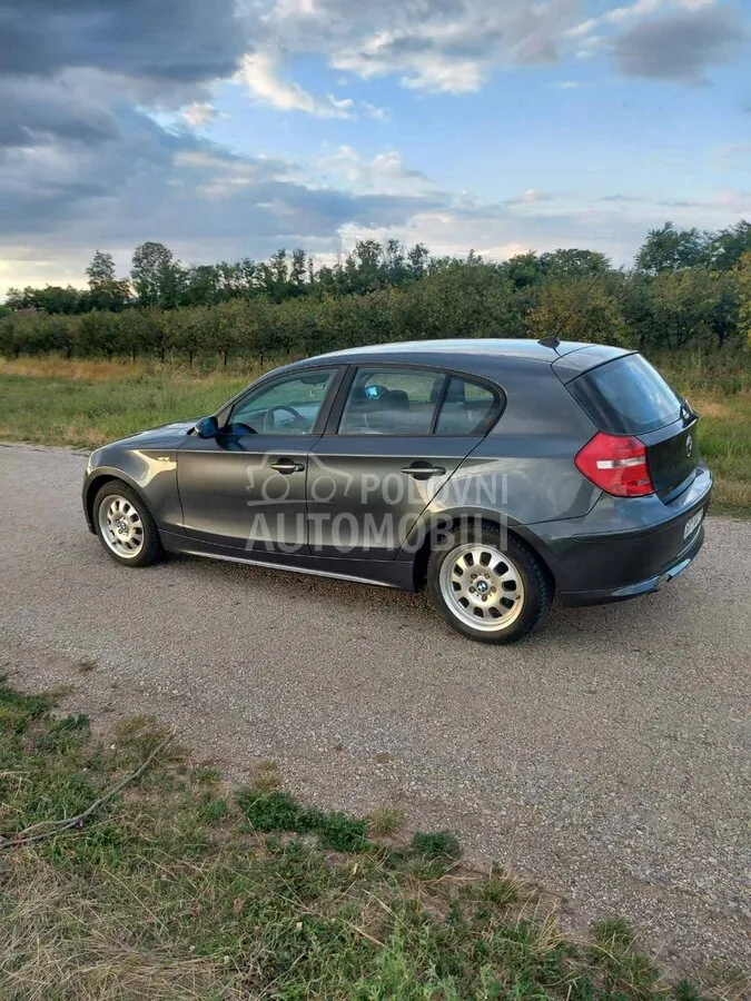 BMW 118 2005 photo 2