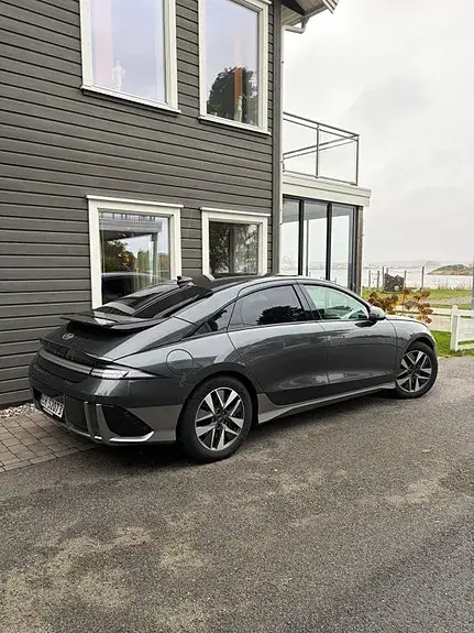 Hyundai Ioniq 6 2023 photo 2