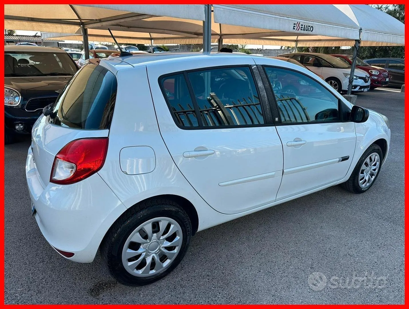 Renault Clio 2010 photo 5