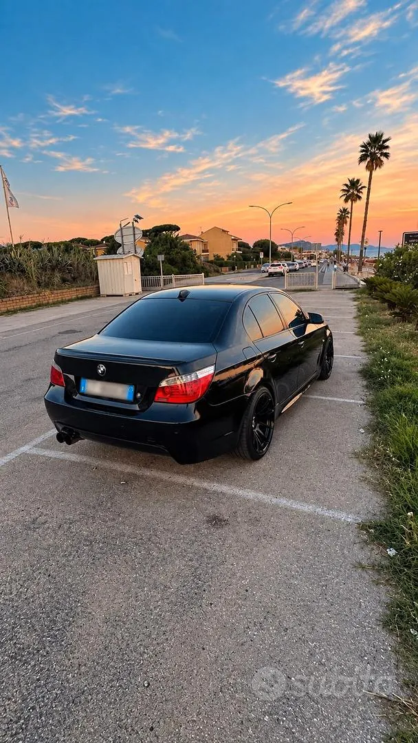 BMW E60 2005 photo 3
